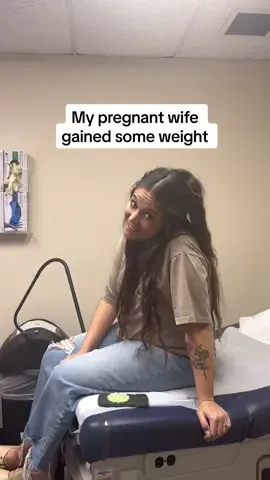 She is perfect no matter what! #caseyandkaci #couples #relationships #pregnant 