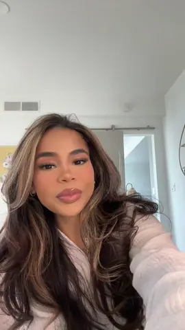 😏👩🏽‍🦯😏