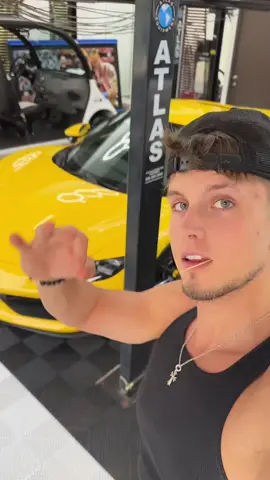 Novy hracky wohooo jaky je lepsi??????????????
