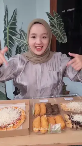 rekkk disini camilannyaa enak² dan harganya terjangkau,, hidden gems enak rekkk,  yuk budhalkan @risol.manalagi  📍 Jl. Danau Paniai H4C8 Sawojajar Malang 🛵 gofood, shopeefood
