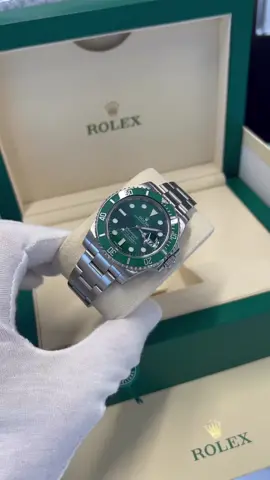 One of the most popular steel watches💚 #Rolexclubwatch #Rolex #Swiss #Watches #Masterpiece #Hulk #Unboxing #StainlessSteel #Submariner 