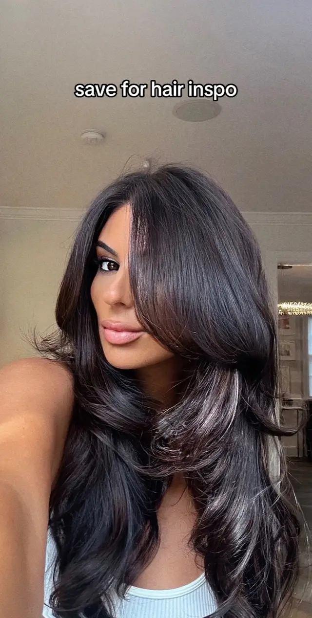 save for hair inspo 📲💇🏻‍♀️ #hairstyle #blowout #layeredhaircut #longlayers #fypage 