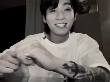 „i love you“ you say while the brightest stars shine in your eyes. ive never felt so comfortable and mesmerized by a humans beauty in my life. #jungkook #방탄소년단 