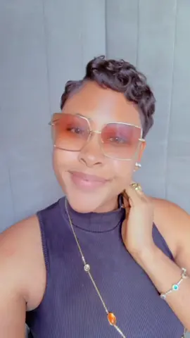 Come with me for a haircut 🥰 #like #follow #viral #haircut #shorthair 