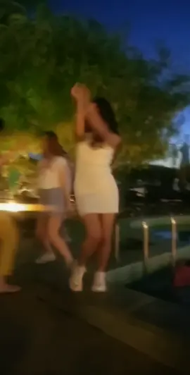 𝓢𝓾𝓶𝓶𝓮𝓻 𝓭𝓪𝔂𝓼... ⛱️🍨 #dancing #fypシ #Summer #goviral #justdance 