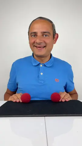 Red or what? 😎 #arnaldomangini #magic #comedy 