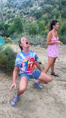 Its harder than it looks 😅#hotdogchallenge #campinggames 