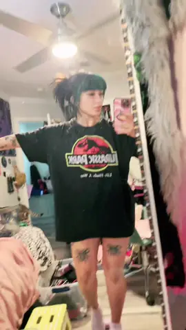 My cat accidentally scratched my leg & it looks gnarly 😵‍💫