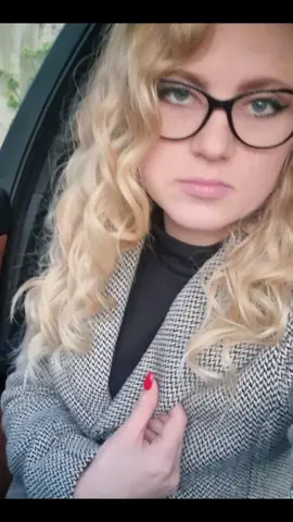 #remmember #tiktok #calabria #ucraniangirl #italianlifestyle #Queenontheroad #blondgirl #bmwlovers❤️🤍💙 