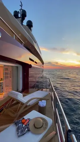 Sunset in Mykonos🌅🇬🇷 #sunset #greece #yacht #views #yachtlife #captain #superyacht 