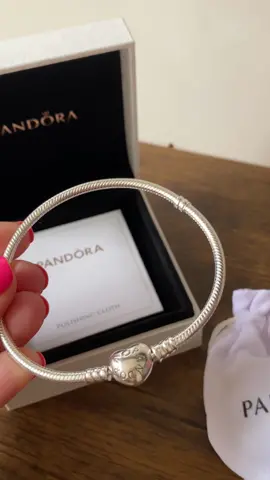 Comprei a pulseira da Pandora na Shopee #shopee #pulseirapandorashoppee #pulseirapandora #foryou #fyp 