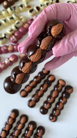 Шоколадні батончики🖤 #chocolatebar #цукеркиручноїроботи #співпрацязкавярнями #chocolate #шоколадукраїна 