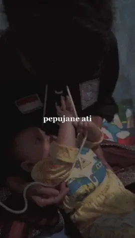 dongakne wong elekmu iki,iso mbahagiakne kowe lan adek Hafidz 