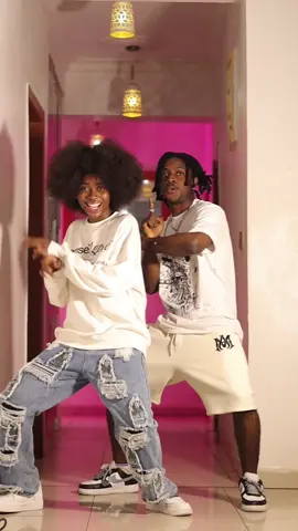 This video is too sweet 😁💕 W/: @BROWNSCOTT 🤎 Dc: @Demzy BaYe 🎥 @Judedrizzy #edithimonikhe #viral #dance 