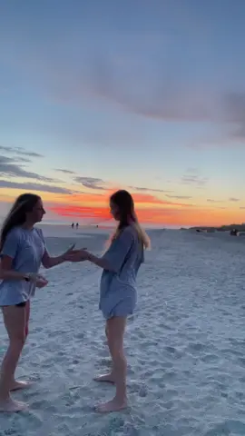 Sunrise 🌅 w/ @EMMA_.is._COOL #sunrise #run #Running #trending #fyp #fypage #fy #fypシ #foryou #foryoupage #bestfriend #sun #pretty #beach #beachday #sand #xyzbca #runfast 