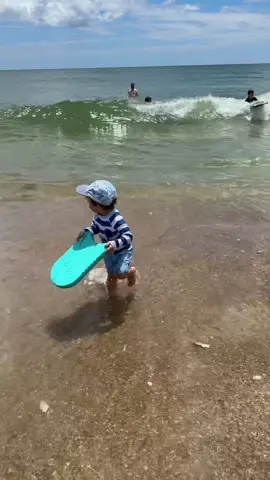 Les copa este estilo de videos? #vlogs #toddlersoftiktok #toddlerroutine #toddlermoms #latinmoms #mamalatina #latinasenusa #vlogging #dayinthelife #bebestiktoks #sahm #sahmlife #sahmtiktok 