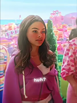 ahhh es igualita a la muneca que tenía en atrapada en el medio #barbiemovies #barbielapelicula #iconicseries #barbiegirl #arianagreenblatt #daphnediaz #atrapadaenelmedio 
