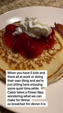 Who started all over ? 🙋🏻‍♀️ My oldest daughter is 22 & my son is 3.🩷🩷🩷🩷💙 #momlife #MomsofTikTok #breakfastfordinner #pankcakesfordinner #strawberrysandcream #peachesandcream 