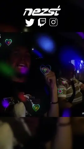 this was the best uber ride ever. #newjeans #kpop #caraoke #twitchclips 