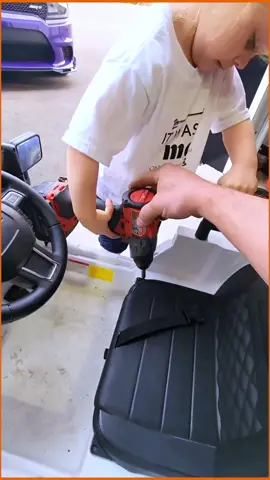 Interest is to be cultivated from an early age😂Join #vevor giveaway to win giftpack on homepage video#vevorauto #vevortools #vevordiyproject #cargirl #cute #daughter via@Rob The Mechanic 