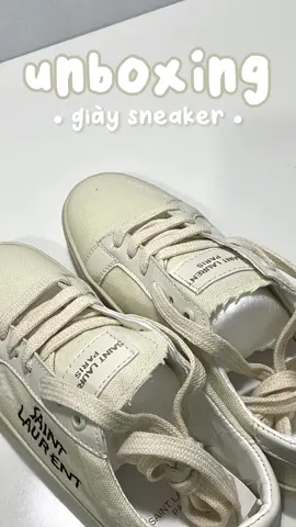 xinh quá tr nèee ✨ #mousesneakerr #giaysneaker #sainlaurent #shoes #unboxing #viral #trendy #foryou #outfit #xuhuong #fypシ 