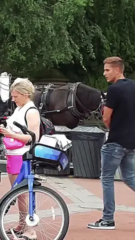 Picking Up a German Girl in New York City #thatwasepic #prank #pranks #socialexperiment