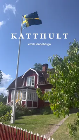 Michel aus Lönneberga heißt im Original eigentlich Emil 🫣 #michelauslönneberga#emililönneberga#katthult#lönneberga#mariannelund#sweden#smaland#bullerbü#michel#schweden#Summer#childhood#kindheit#bauernhof#tb#viral#foryoupage#fyp#foryou#sverige