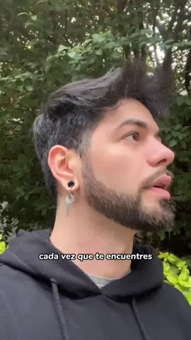 No extrañamos a alguien, extrañamos una parte de nosotros que era fácil de sentir con esa persona. Pero el otro siempre fué un reflejo de nuestro interior, y a ese vos que extrañas estando con esa otra persona, podes volver a experimentarlo cuando quieras debido a que la otra persona ya te mostró el camino. Ese o esa que tanto te gustaba ser con alguien más está esperando volver a ser pero sin la necesidad de que alguien más que vos le dé lugar para expresarse.  #filosofando #cuestionar #relaciones #amor #extrañar #crecimientopersonal #desarrolloespiritual 