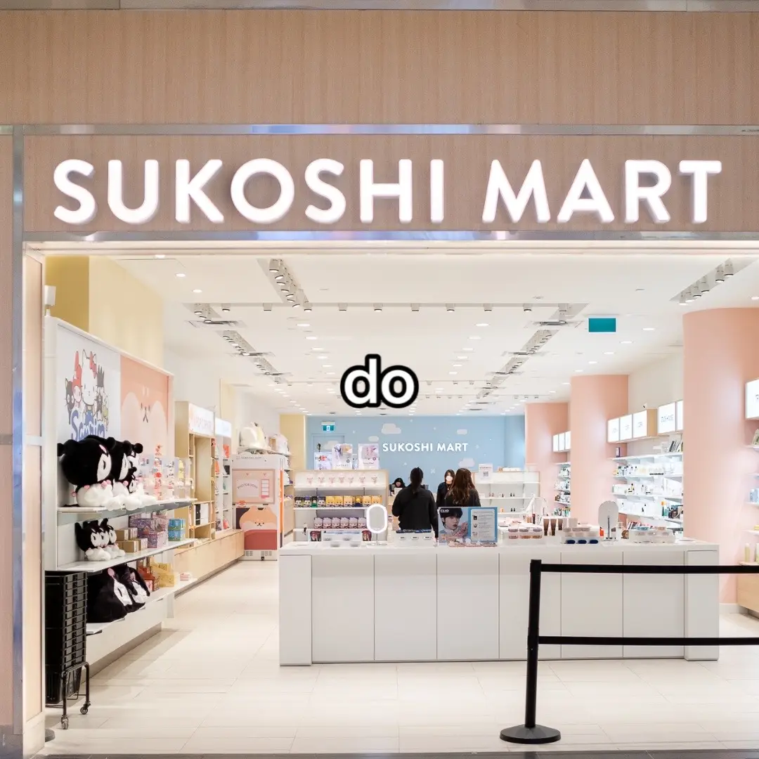 iykyk 😩 did you know SUKOSHI MART started out as a 350 square feet convenience store at Kensington Market? we cant believe how far we’ve come since then 💛 thank you to all that have supported us along the way~ #sukoshimart #kensingtonmarkettoronto #torontostore #torontoshops #kensingtonmarketto 