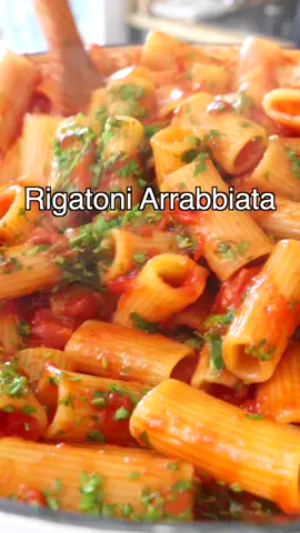 Easy Rigatoni Arrabbiata in 15 mins #arrabbiata #pastatiktok #quickmeals