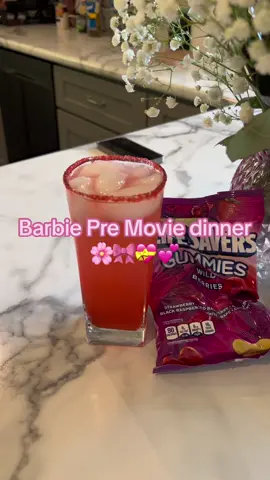I got home and my husband had all this set up for me before he took me to see the new #barbie movie! I loved it.🌸💝🎀💕 #dinner #husband #goals #pink #BarbieMovie 