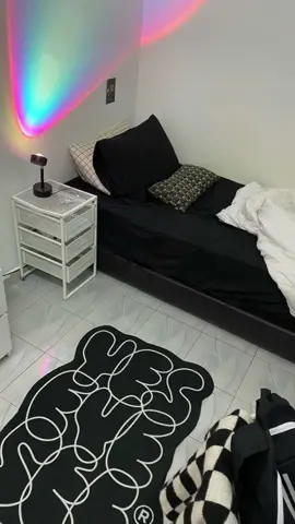 This is very unique 😧🎱 #kropfashion #kropstore #roominspo #roomdecor #decor #livingroominspo 