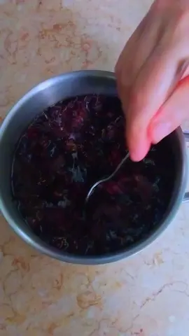 العناب الساقع يرطب عليكي في الحر #cook #cooking #food #solmo #fyp #foryou #var #varial #Roselle
