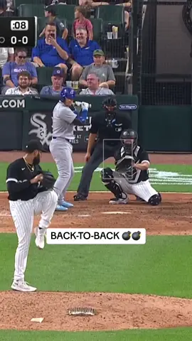 Cody Bellinger goes back-to-back with Ian Happ! #cubs #chicagocubs #baseball #mlb