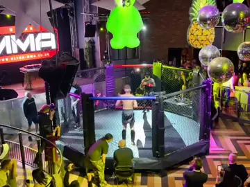 MMA DEBUT - TKO in first round #mma #fight #martial #art #wpz #szczepanwpz #muaithay #kick #kickboxing #mixedmartialarts #ultra #ultramma #sport #fighter 