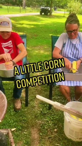 Replying to @brianharrison1973 Lets have a little fun while working up corn.#familyfarm#farmfamily#corn#cuttingoffcorn#cattle#hay