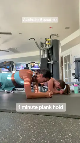 Quick ab circuit after our run this morning💪🏼#halfmarathontraining #halfmarathon #abcircuit #bestieworkout 
