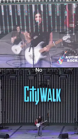 “Extrovert” rap verse live at Universal Citywalk!😁