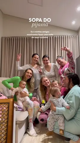 Sopa do pijama com as meninas 🤍💤 #jantacomasamigas #festadopijama #pijama @Paola Aguiar @Juliana Vitório 💫 @gabrielagazola  