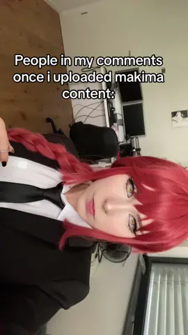 Also in my live that one time lol 😂 (this is a joke btw) #makima #csm #chainsawman #cosplay #anime 