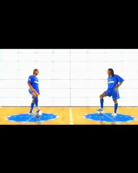R10 vs Totti vs Roberto Carlos vs Raul, comercial pepsi 2003⚽🤙#R10 #ronaldinho #Magia #parati