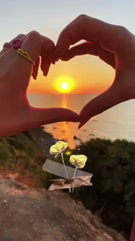 #CapCut buenos días con música #buenosairesmusica #bonitodia #videosbonitosparadedicar #lindosvideos #videosparacompartir #🥰🤗🙋 #☕☕ #fyp #viralfyp 