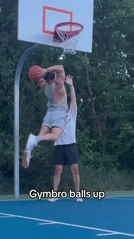 Had to show lil bro up real fast 😈 @Gymshark Code: “Gymbro” saves ya 10%😩 #fyp #GymTok #FitTok #gymhumor #sports #basketball #park #jokes #humor #skit #gymshark #ad 