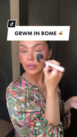 Top up my makeup for an evening in Rome 🍝 #fyp #mua #grwm 
