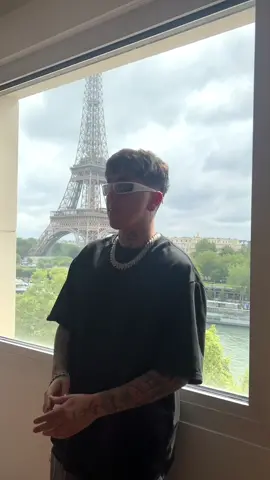 Nos quedamos en la casa de alguien muy fsmoso en Paris