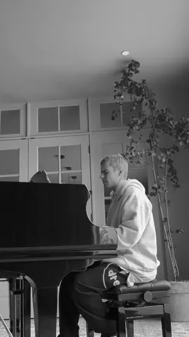 Mama, you know I love you 🤍 #justinbieber#piano#2022stin#2022#era#bieberfever#beliebers 
