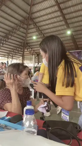 it feels so good to serve people and also our Lord🤍💛#medicalmissionaccomplished  #volunteer #nursingstudent 