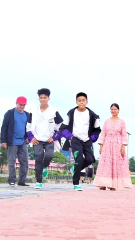 A Dance for My Mom & Dad #aayush #abhay #fyp #foryou #viral #shuffledance #tobrazil #vengaboys #asquarecrew #aayushabhay #aayushandabhay 