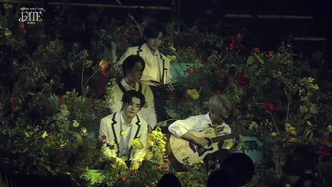 That Feeling When + Just a Little Bit  🥹 Jay playing guitar & Heeseung’s playing piano is SO DAMN GOOOOD #enhypen #fate_in_seoul 
