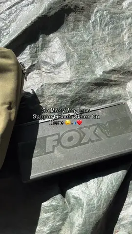 Fox Rig Box 😱 #fyp #foryou #foryoupage #fishing #fishinglife #fishtok #angler #carpfishing #nayzofishing #viral 